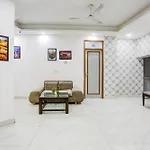 Hotel O Triom Inn