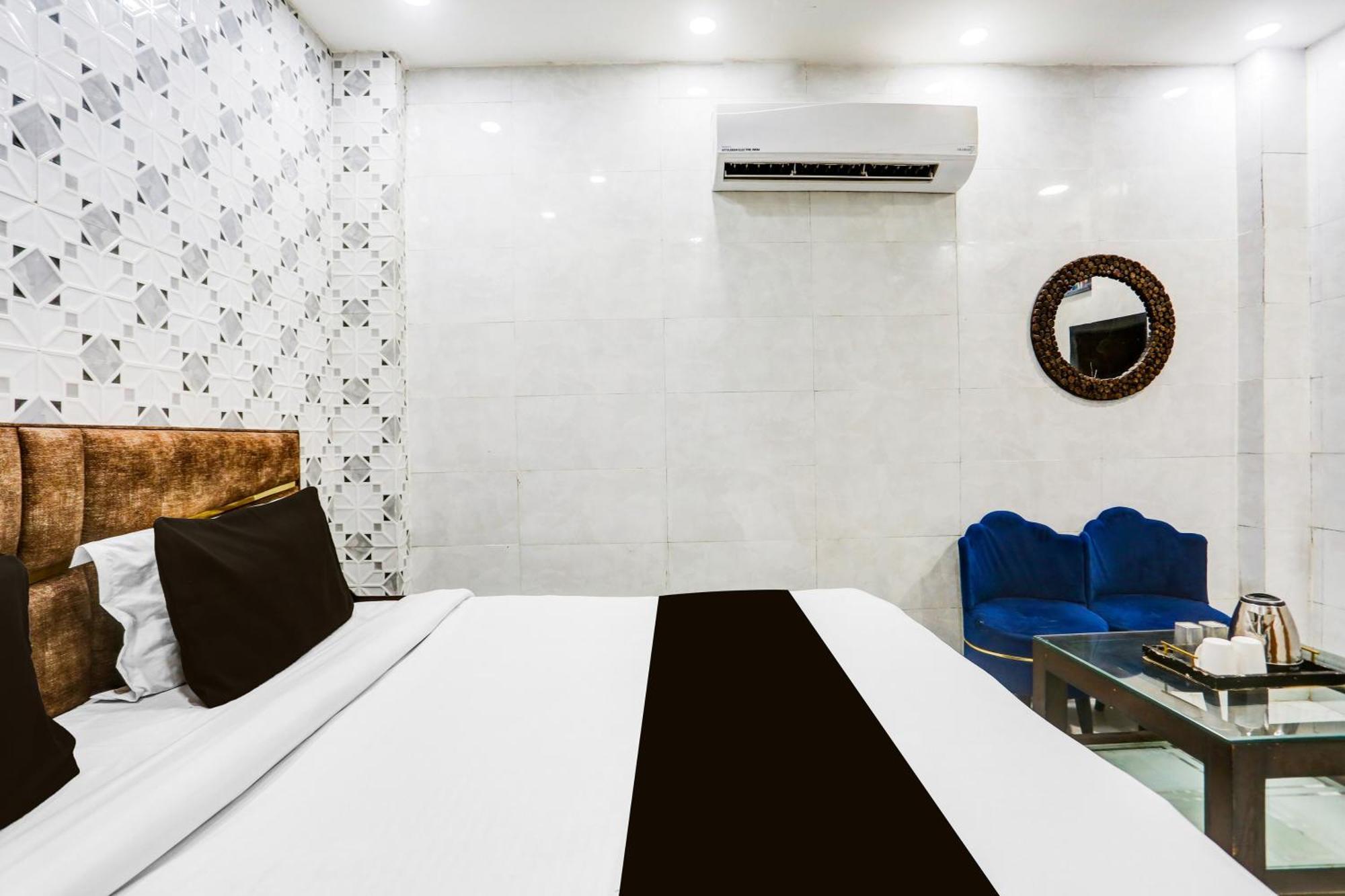 Hotel O Triom New Delhi